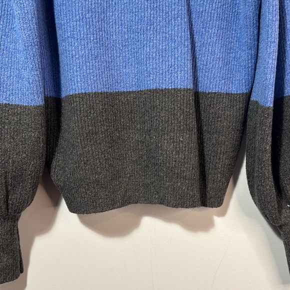 White House Black Market Sweater Colorblock V-Neck Bishop Sleeve in Size L NWT - Picture 11 of 15